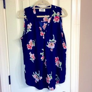 Women’s maternity top